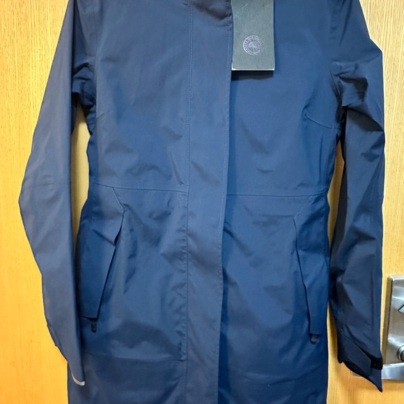 SOLD!! CANADA GOOSE SALIDA JACKET BLACK LABEL - Women’s Size: Small - Picture 3 of 16